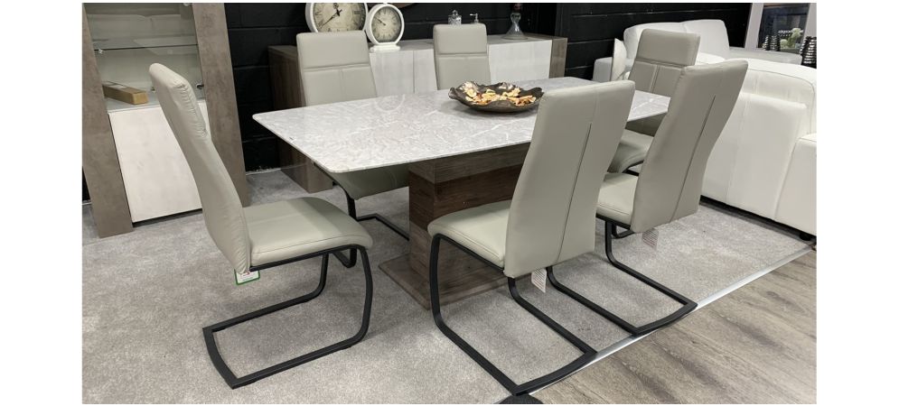 Glass dining table and chairs shop clearance