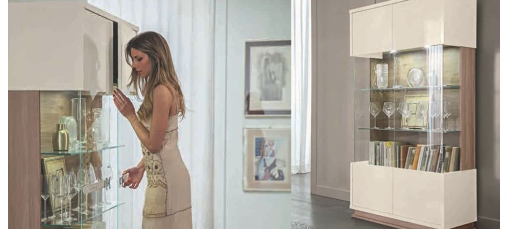 Double sales display cabinet